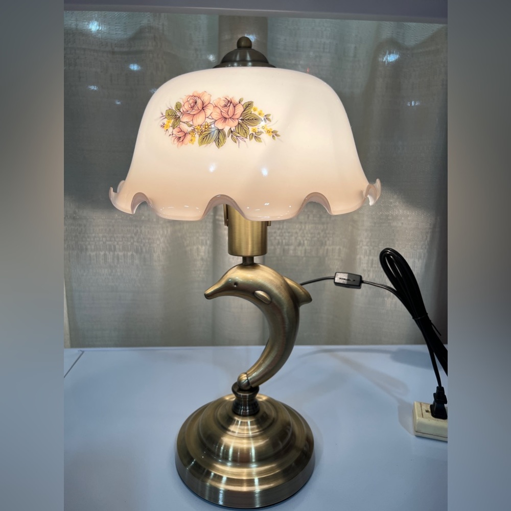 New Dolphin Touch Lamp (Dimmable)
